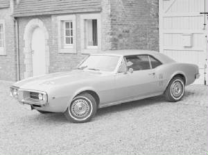 PONTIAC_FIREBIRD/1967fbirdbnw.jpg