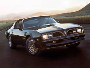 PONTIAC_FIREBIRD/1977ponttrase.jpeg