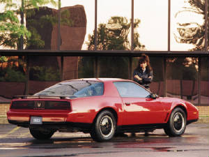 PONTIAC_FIREBIRD/1983fbdtared.jpeg