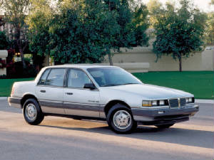 PONTIAC_GRAND_AM/1985pontgrandam4drslv.jpg