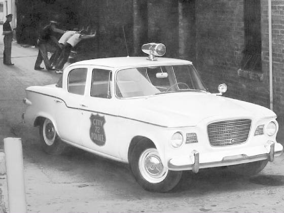 STUDEBAKER_LARK/1960studelarkpolice.jpeg
