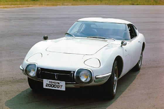 TOYOTA_2000GT/toyota2000gtwhitefr.jpg