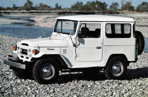 TOYOTA_LAND_CRUISER/196567toyofj40htpwte.jpg