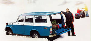 TOYOTA_LAND_CRUISER/196878toyfj55bluerr.jpg