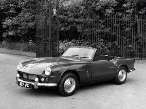 TRIUMPH_SPITFIRE/triumphspitfiremk2bnw.jpeg