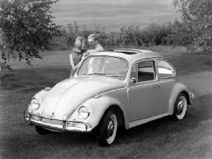 VOLKSWAGEN_BEETLE/195862vw1200dxsunrooffr.jpeg