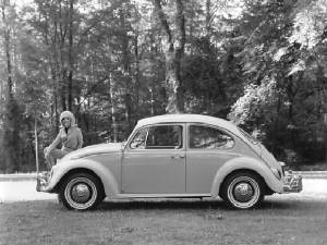 VOLKSWAGEN_BEETLE/1967vw1500dxside.jpeg