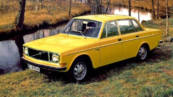 VOLVO/volvo145green.jpg