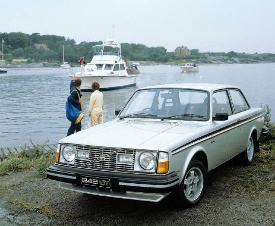 VOLVO/volvo262glgreen.jpg